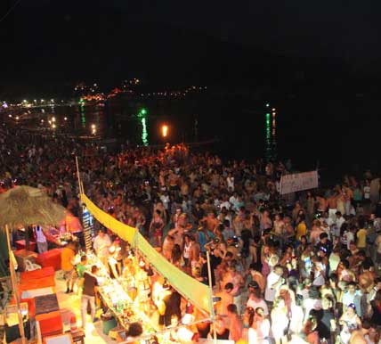 is the full moon party an example of ecotourim in thailand?